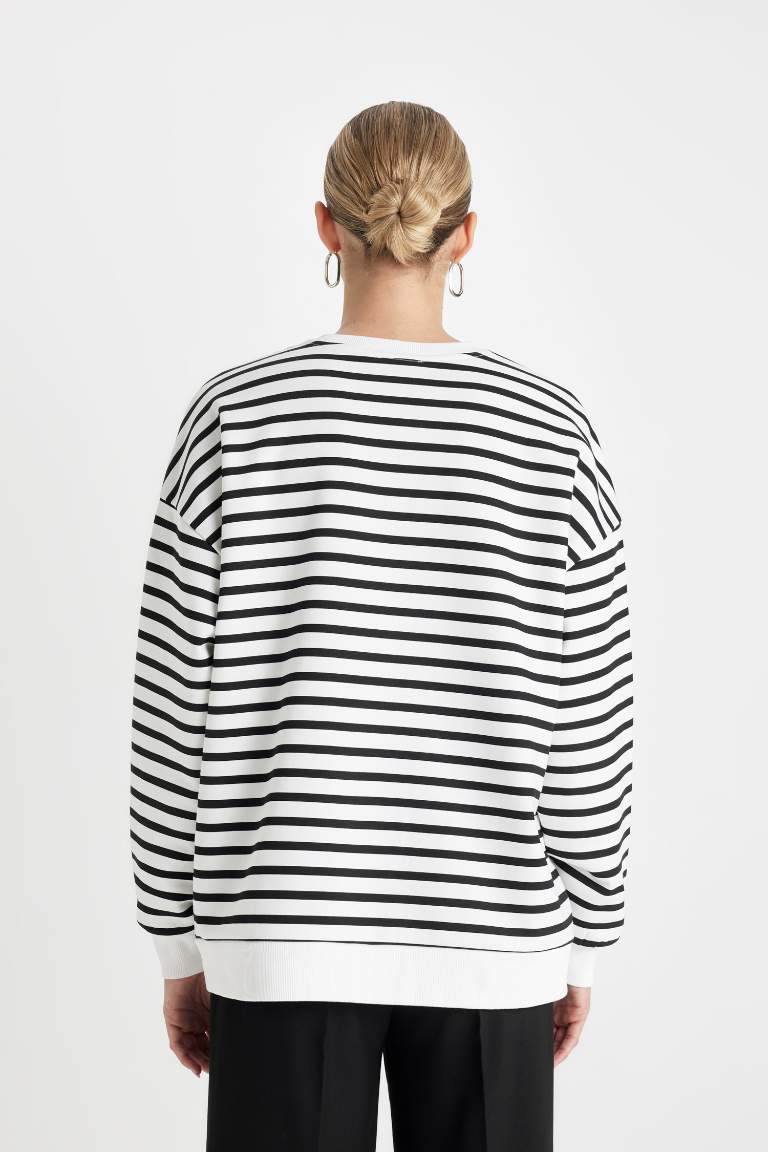 Oversize Fit Wide Fit Crew Neck Striped Thick Sweatshirt