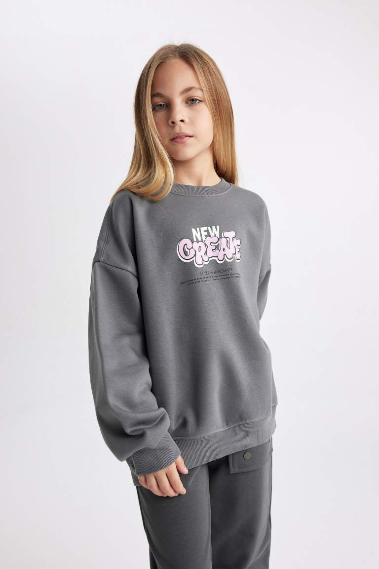 Girl Oversize Fit Soft Fuzzy Thick Fabric Sweatshirt