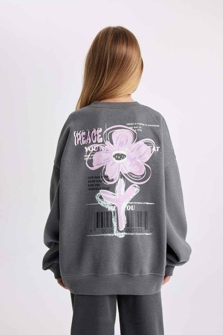 Girl Oversize Fit Soft Fuzzy Thick Fabric Sweatshirt