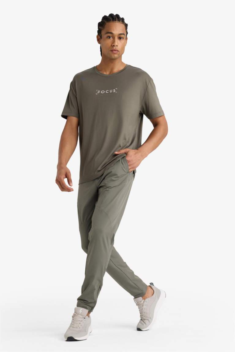 DeFactoFit Slim Fit Dar Kesim Çift Cepli Dokuma Jogger Eşofman Altı