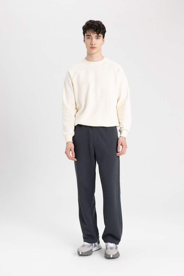 Oversize Fit Pocketed Straight Leg Sweatpants