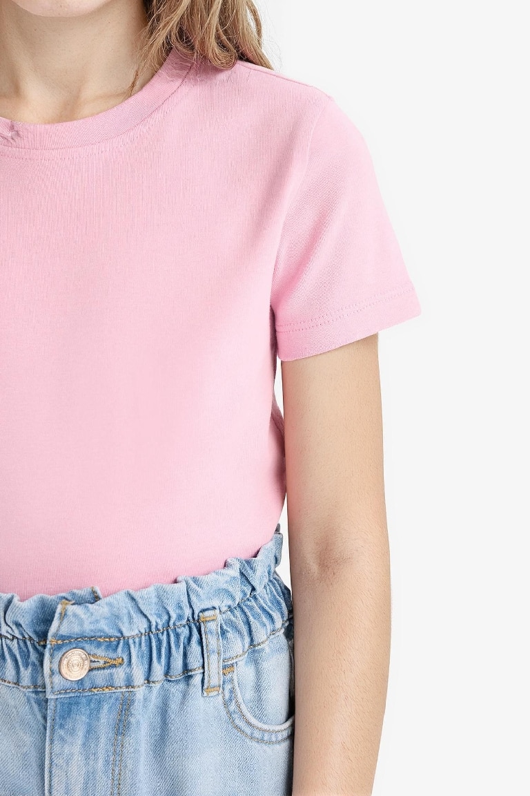 تيشيرت بناتي نص كم سادة بيزك مضلع سليم فيت برقبة مستديرة