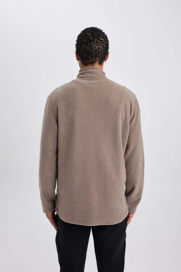 Regular Fit Dik Yaka Cepli Polar Fermuarlı Sweatshirt