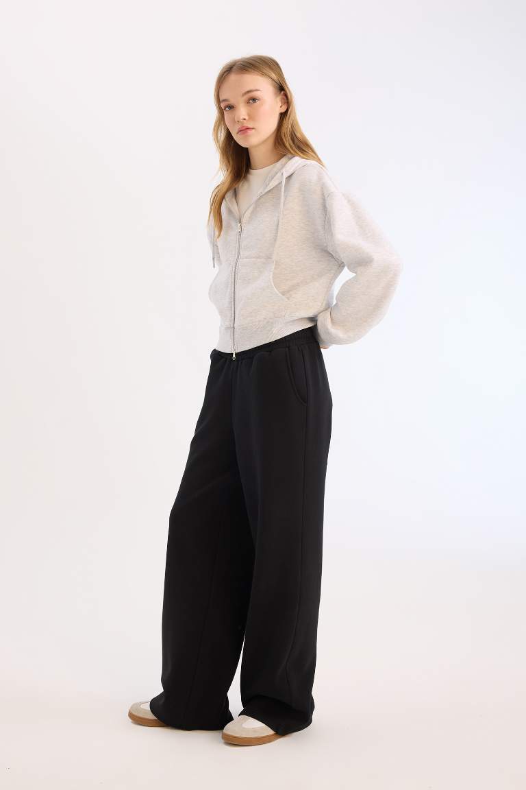 Elastic Waist Wide Leg Sweatpants