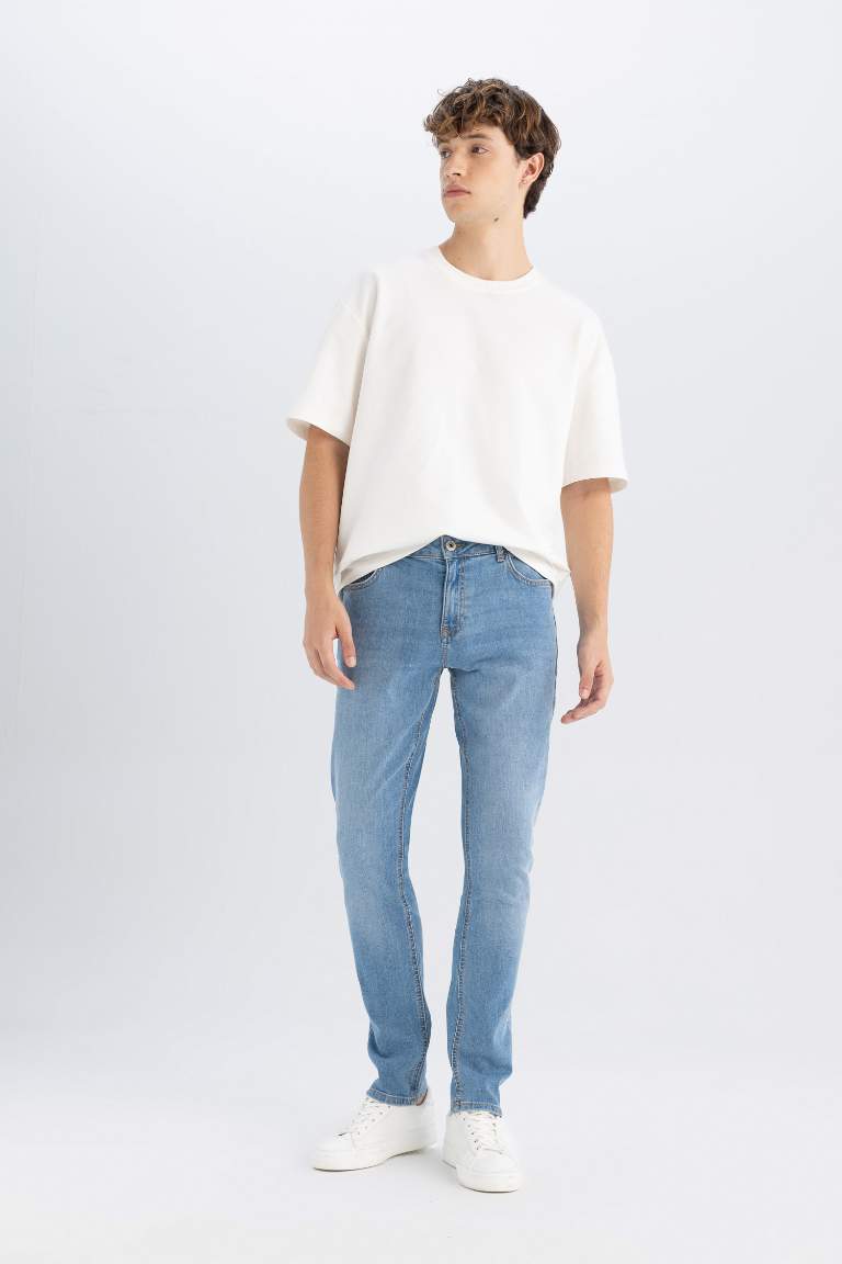 Jean Coupe slim à taille normale