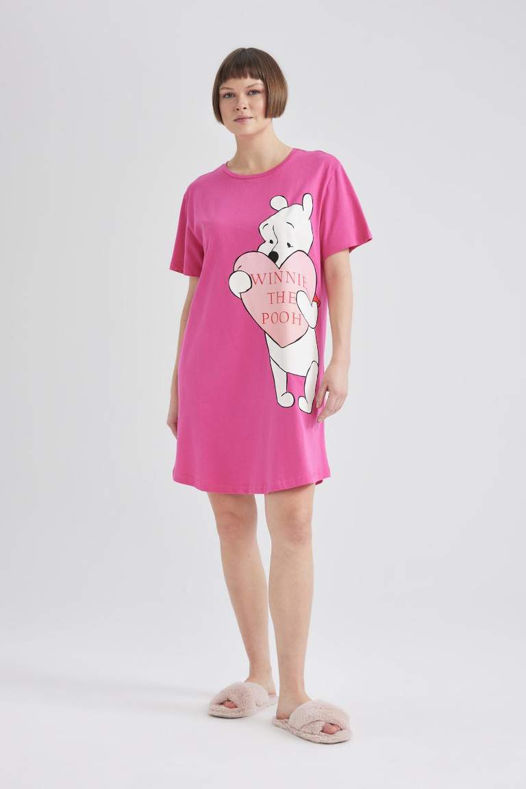 Fall in Love Disney Winnie The Pooh Bisiklet Yaka Kısa Kollu Gecelik