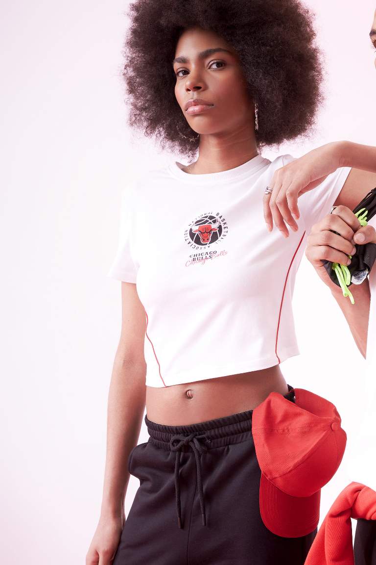 T-Shirt Crop Top à Manches Courtes à Col Rond de DeFactofit Nba Chicago Bulls