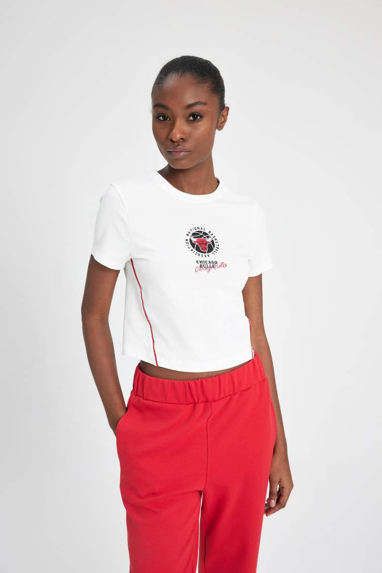 T-Shirt Crop Top à Manches Courtes à Col Rond de DeFactofit Nba Chicago Bulls