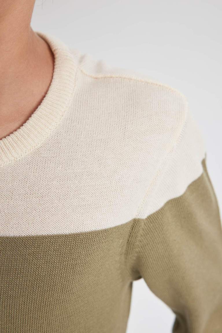 Boy Crew Neck Color Block Knitted Pullover