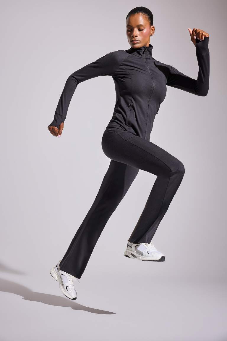 Спортивные брюки DeFactoFit Flare Fit с высокой талией, широкими штанинами и из материала Soft Touch