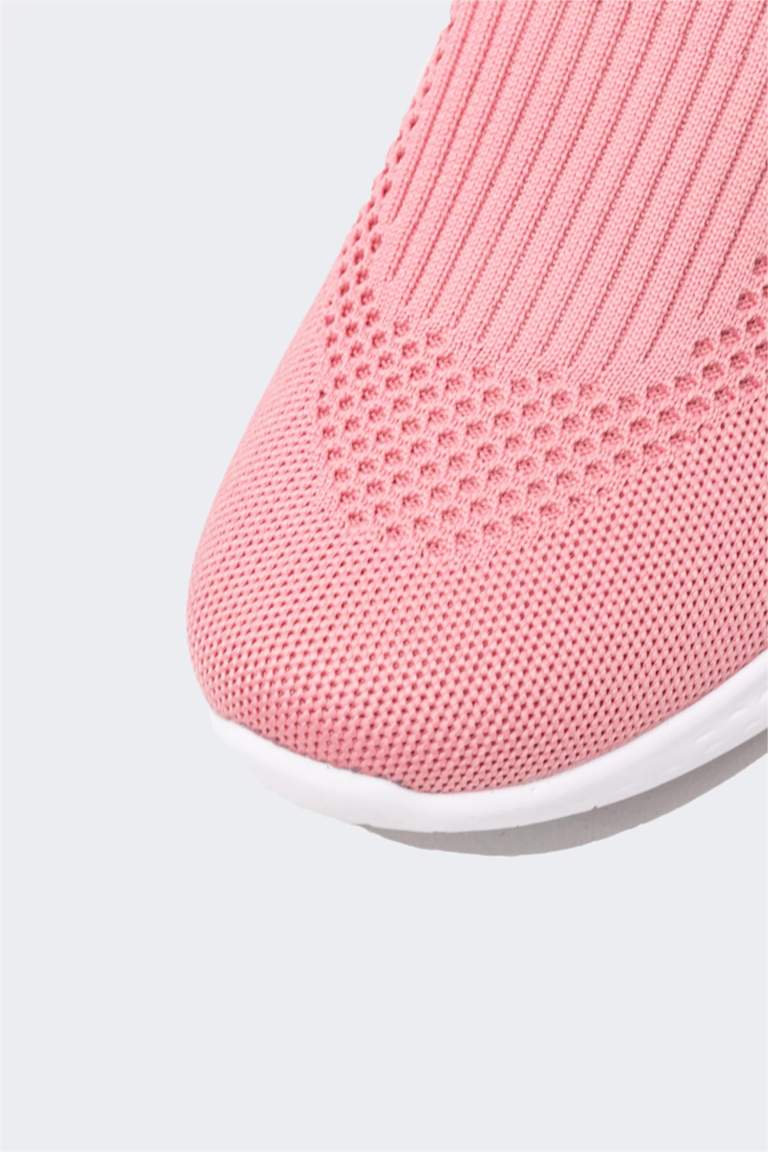 Girl Flat Sole Sneaker