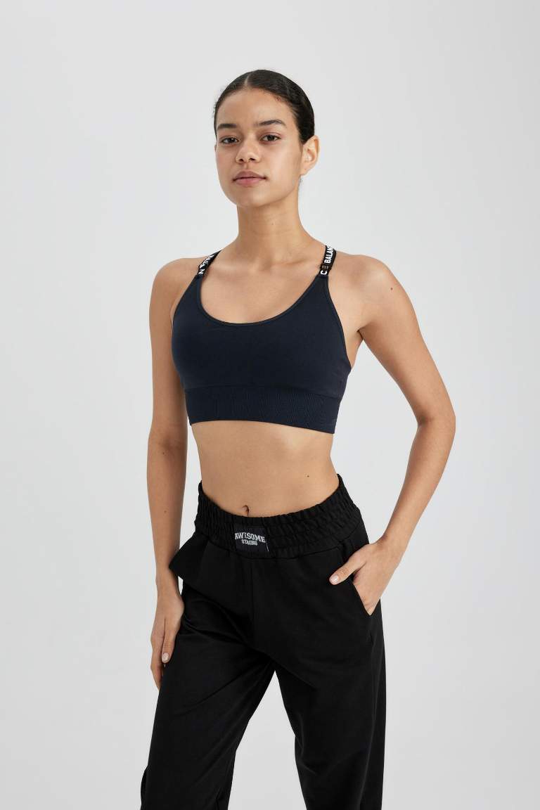 DeFactoFit Crew Neck Sports Bra