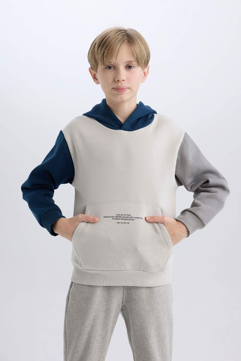 Erkek Çocuk Kapüşonlu Cep Baskılı Sweatshirt