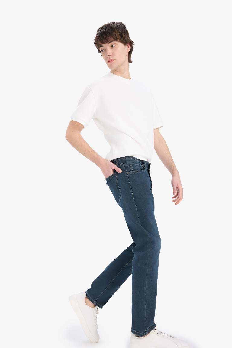 Sergio Regular Fit Regular Waist Jeans