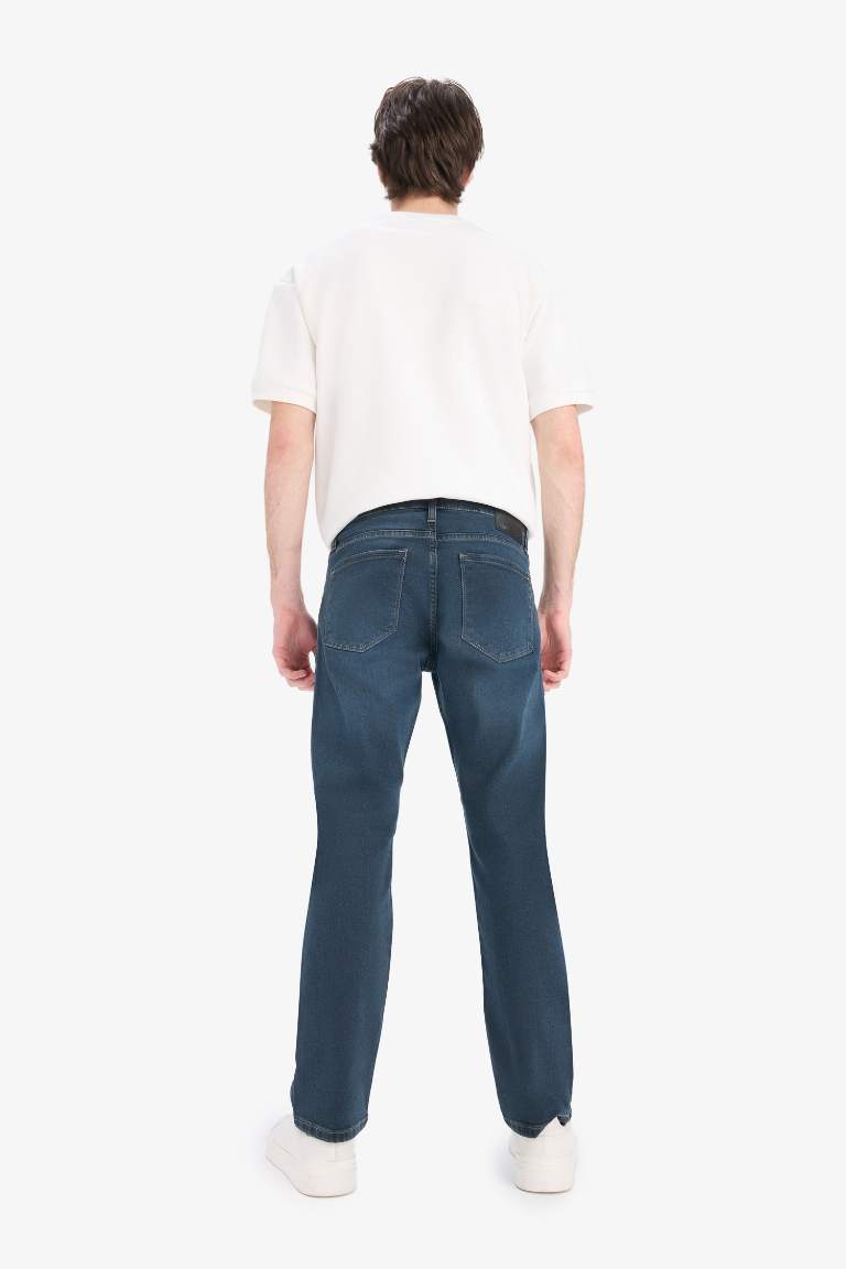 Sergio Regular Fit Regular Waist Jeans