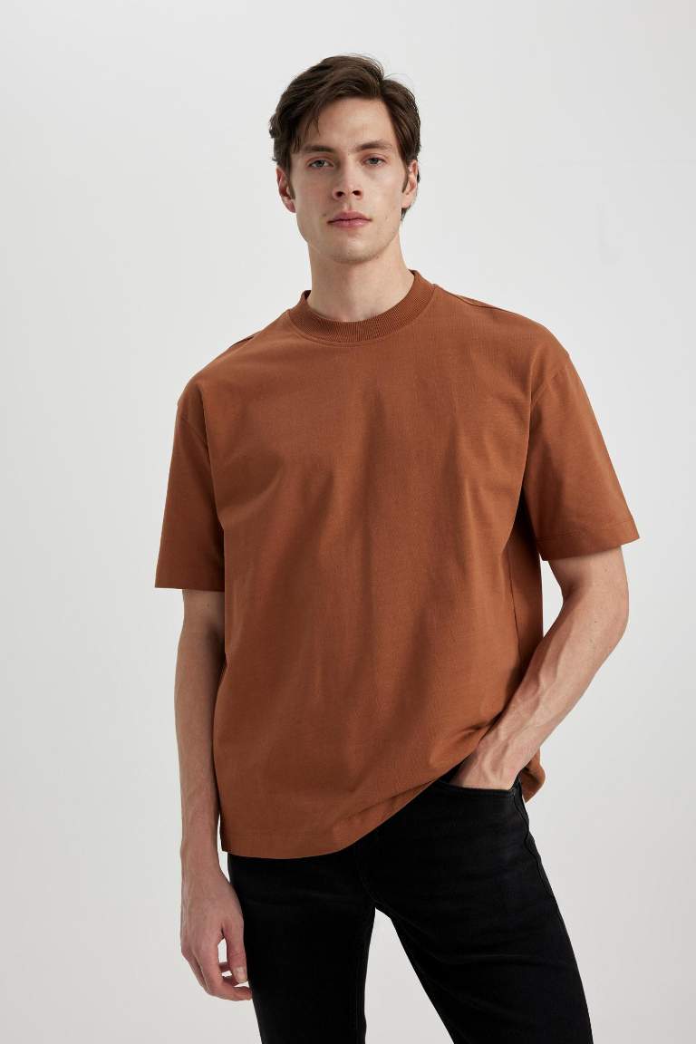 Oversize Fit Crew Neck Short Sleeve T-Shirt