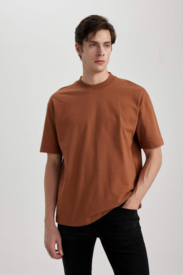 Oversize Fit Crew Neck Short Sleeve T-Shirt