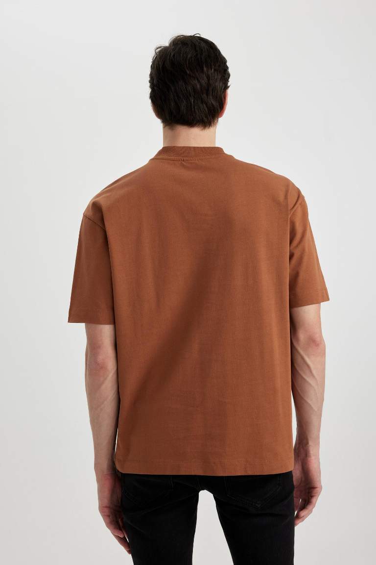 Oversize Fit Crew Neck Short Sleeve T-Shirt