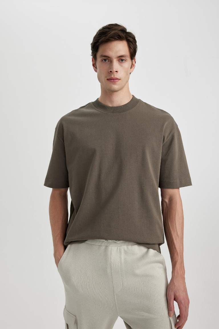 Oversize Fit Crew Neck Short Sleeve T-Shirt