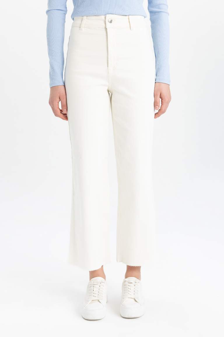 Pantalon jean blanc à Taille Haute et à Longueur de Cheville