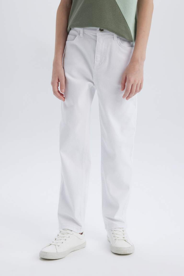 Boy Straight Fit Straight Leg White Jeans