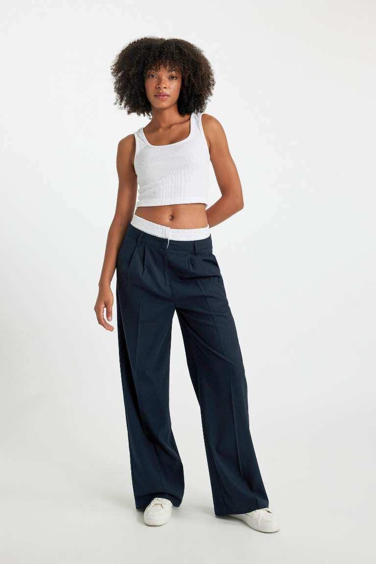 Woman trousers