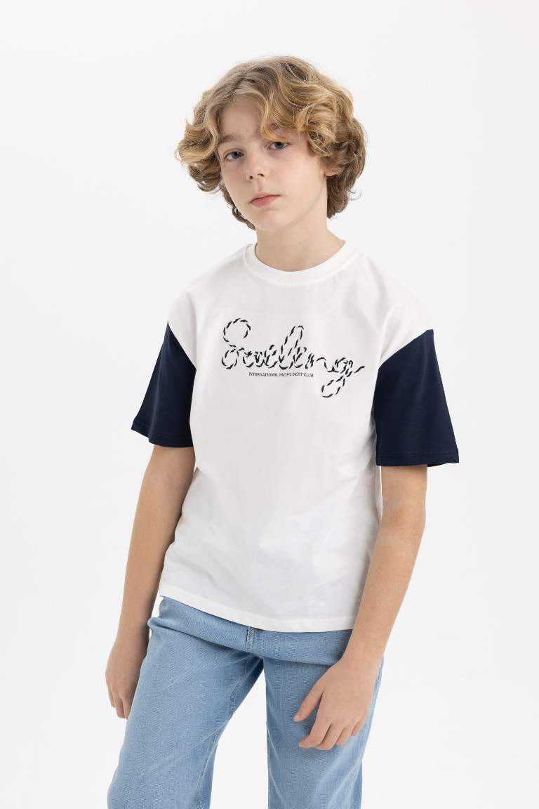 Boy Oversize Fit Crew Neck Embroidered T-Shirt