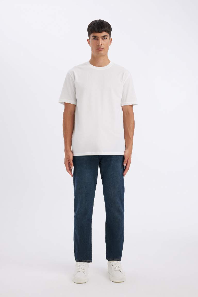 Straight Fit Normal Waist Pipe Leg Jeans