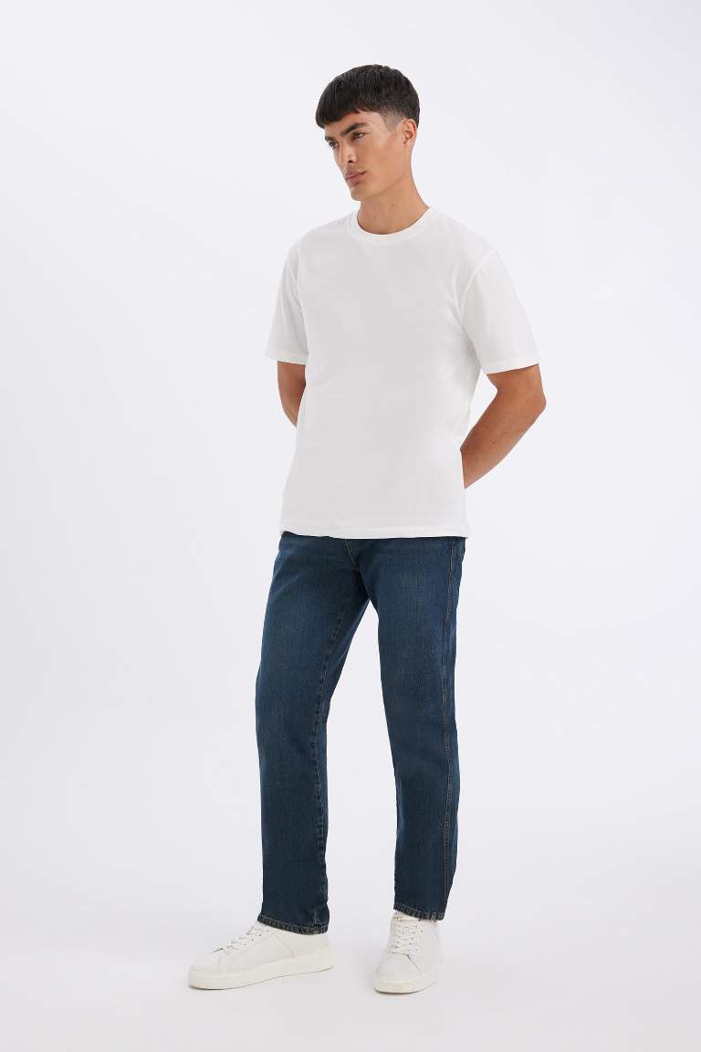 Straight Fit Normal Waist Pipe Leg Jeans