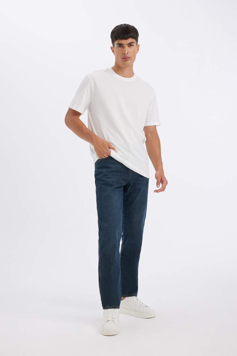 Straight Fit Normal Waist Pipe Leg Jeans