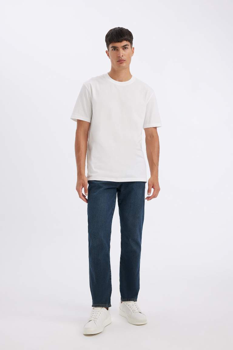 Straight Fit Normal Waist Pipe Leg Jeans