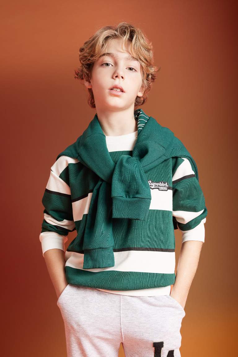 Boy Oversize Fit Crew Neck Striped Sweatshirt