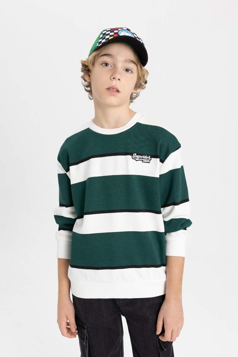 Boy Oversize Fit Crew Neck Striped Sweatshirt