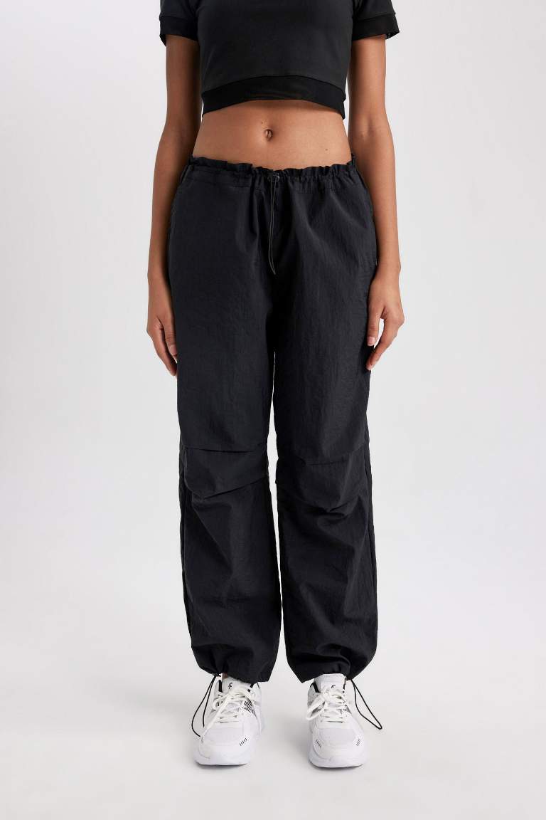 DeFactoFit Oversize Fit Double Pocket Parachute Trousers