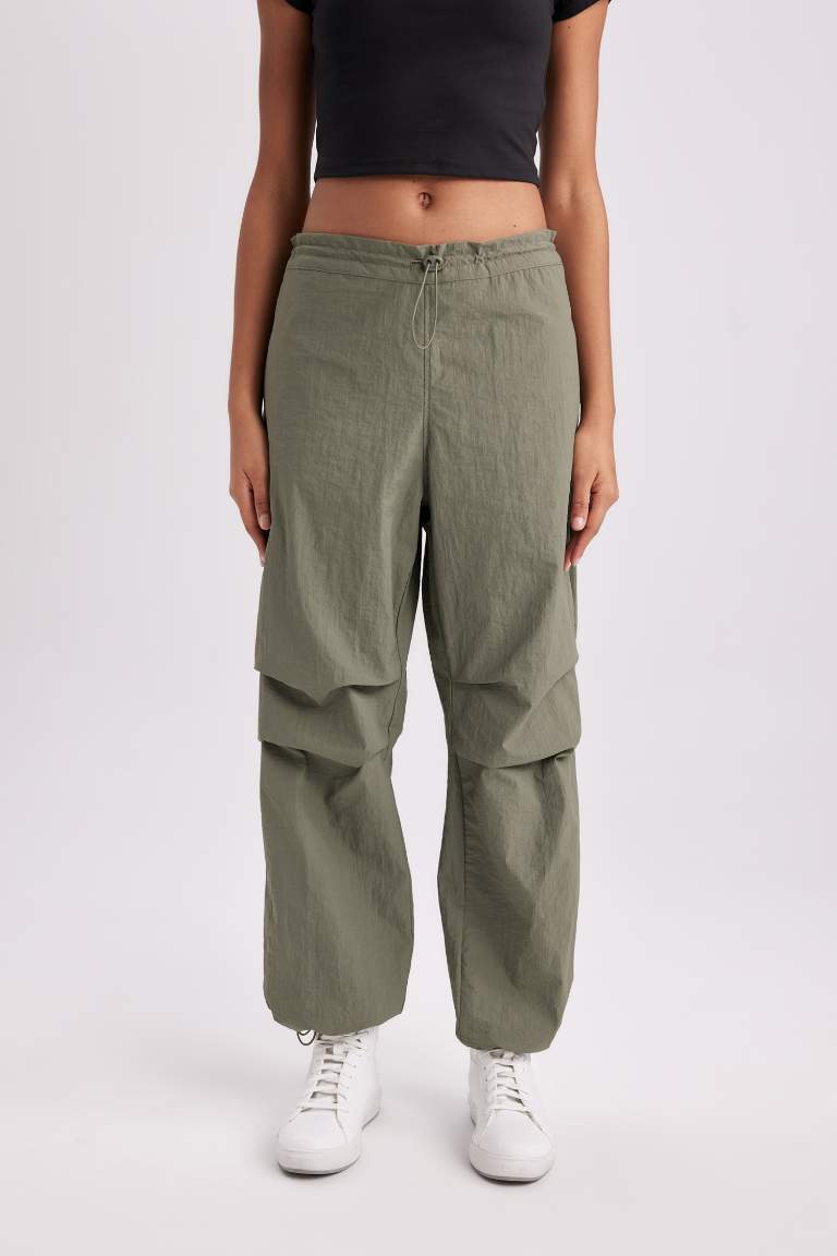 DeFactoFit Oversize Fit Standard Parachute Trousers