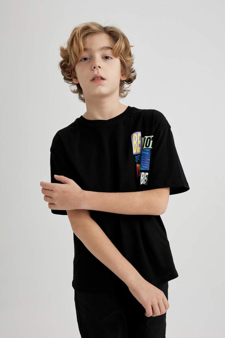 Boy Oversize Fit Short Sleeve T-Shirt