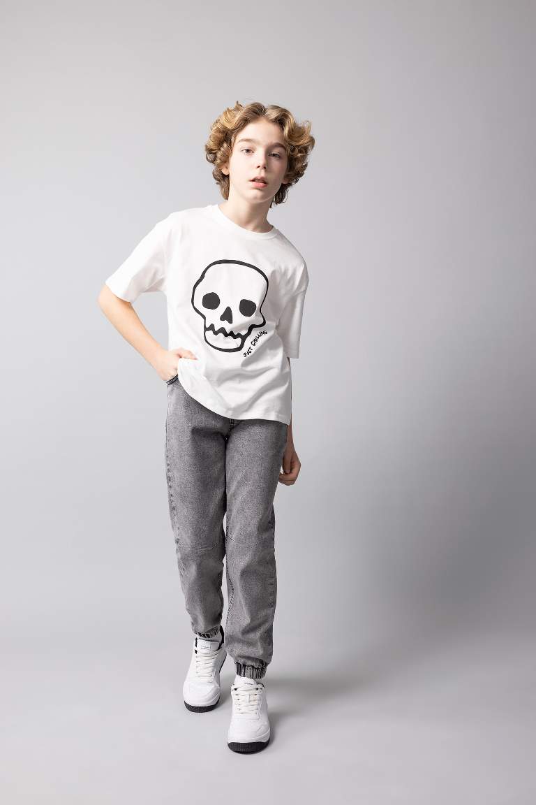 Boy Oversize Fit Crew Neck Embroidered T-Shirt