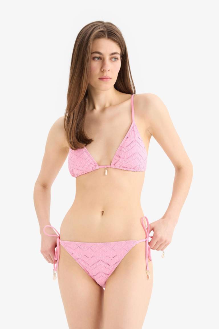 Regular Fit Nakışlı Brode Bikini Altı-Fall in Love
