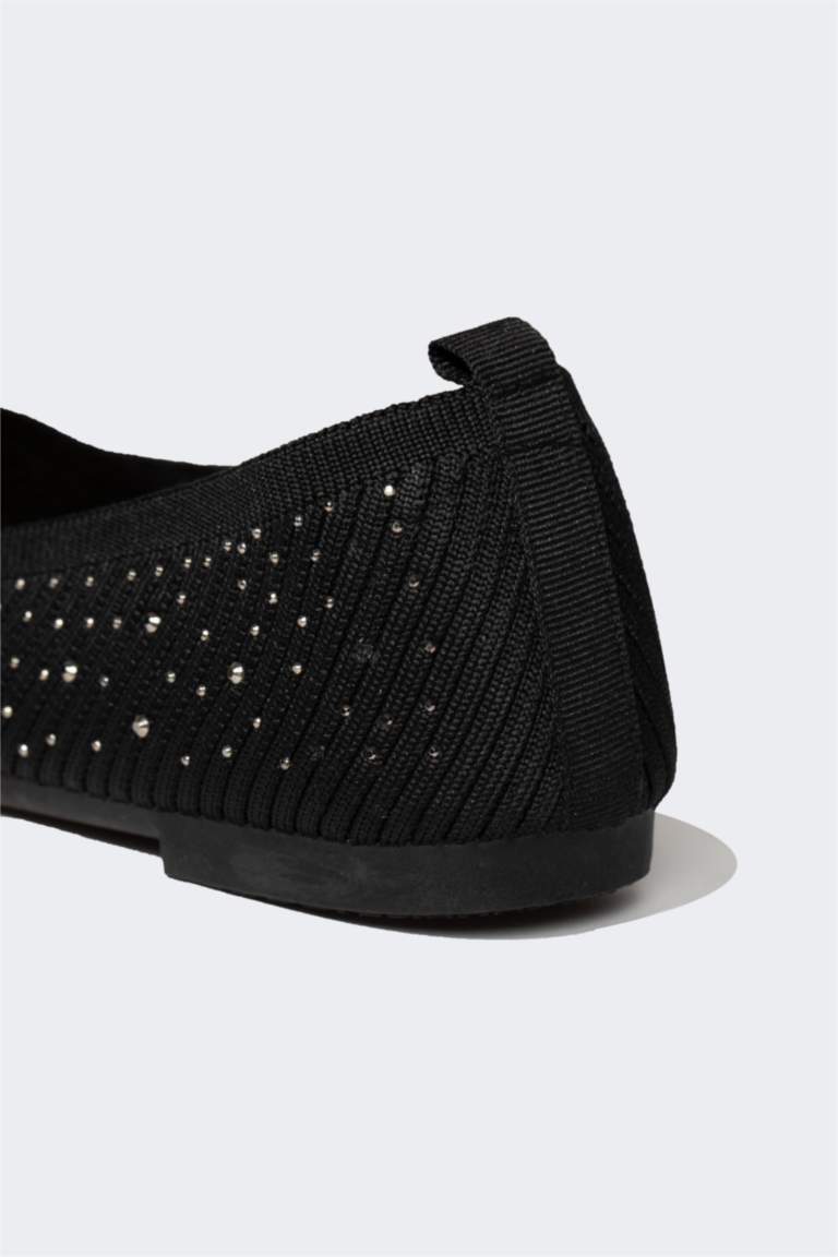 حذاء فلات حريمي بكعب مسطح