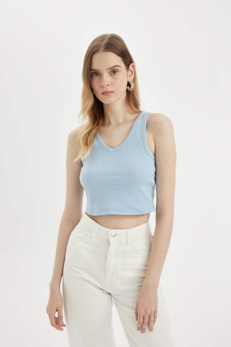 Fitted V-Neck Ribbed Camisole Crop Top