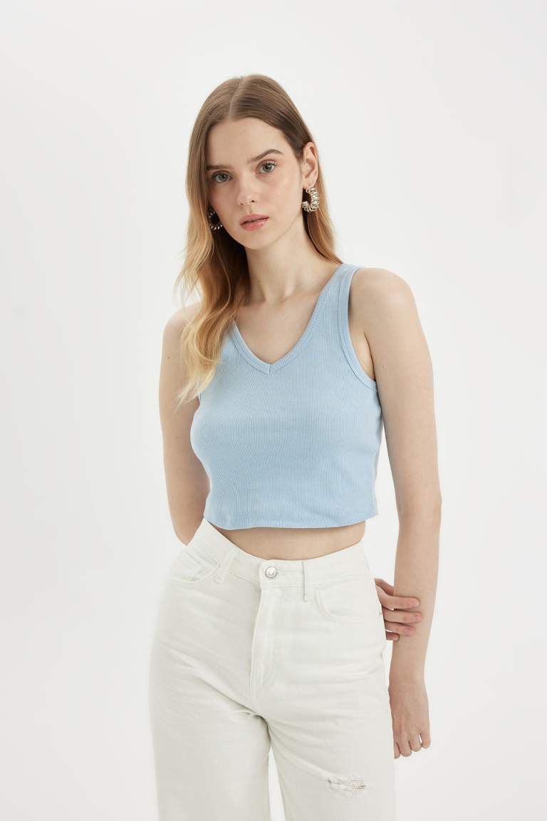 Fitted V-Neck Ribbed Camisole Crop Top