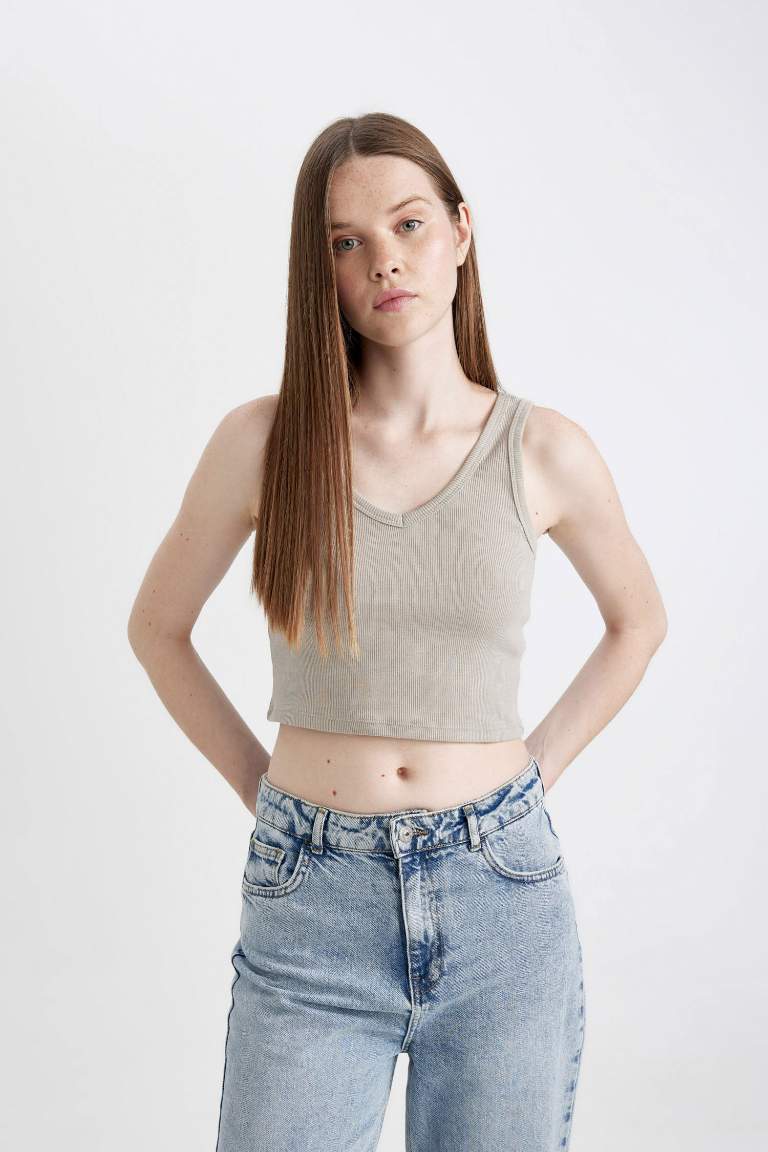 Fitted V-Neck Ribbed Camisole Crop Top