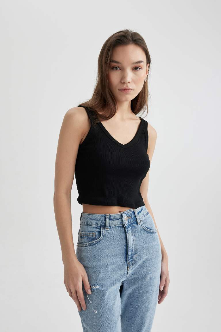 Fitted V-Neck Ribbed Camisole Crop Top