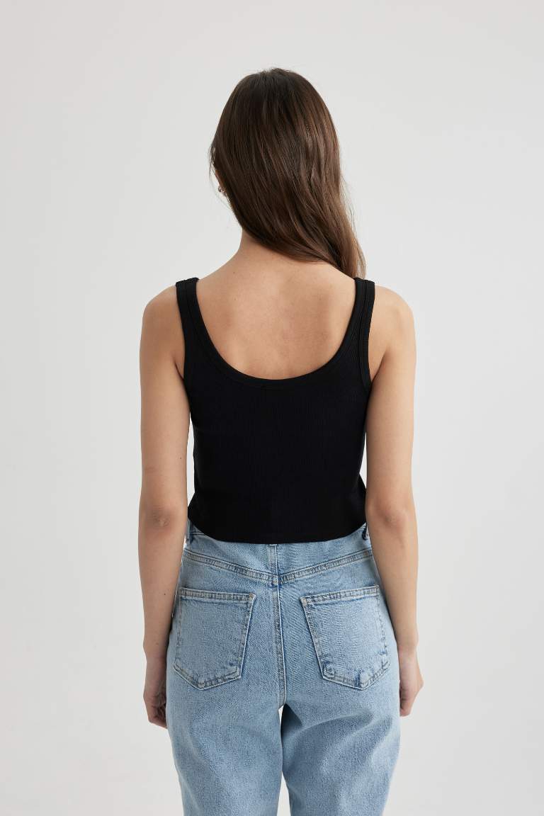 Fitted V-Neck Ribbed Camisole Crop Top