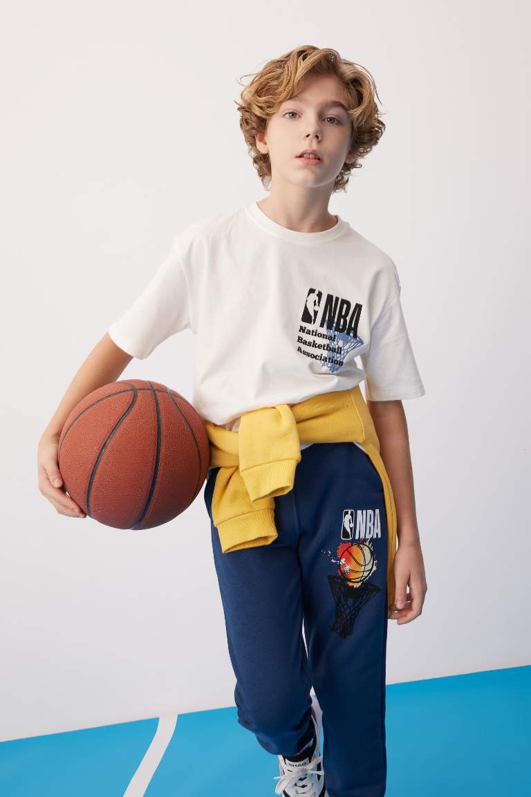 Boy NBA Wordmark Oversize Fit Crew Neck T-Shirt