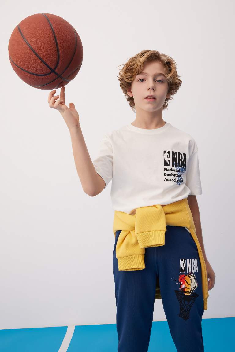 Boy NBA Wordmark Oversize Fit Crew Neck T-Shirt