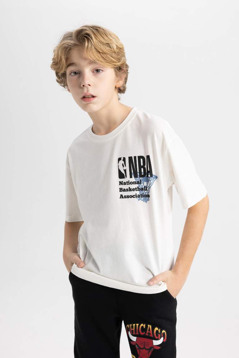 Boy NBA Wordmark Oversize Fit Crew Neck T-Shirt