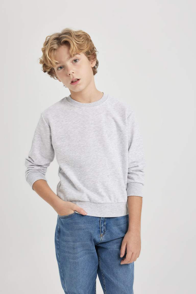 Boy Regular Fit Crew Neck Sweatshirt