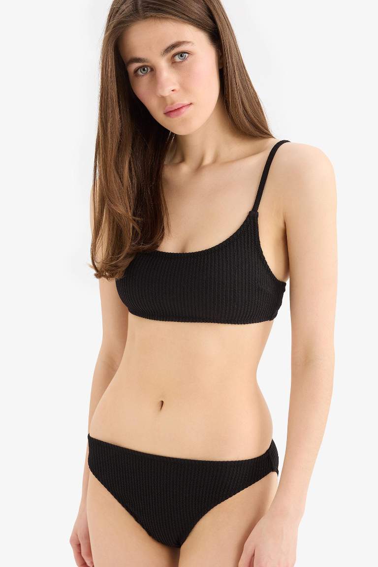Regular Fit Bürümcük Siyah Bikini Üstü-Fall in Love
