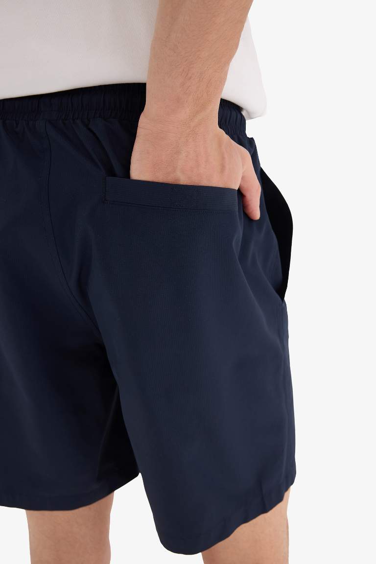 Короткие пляжные шорты с сетчатой подкладкой, regular fit